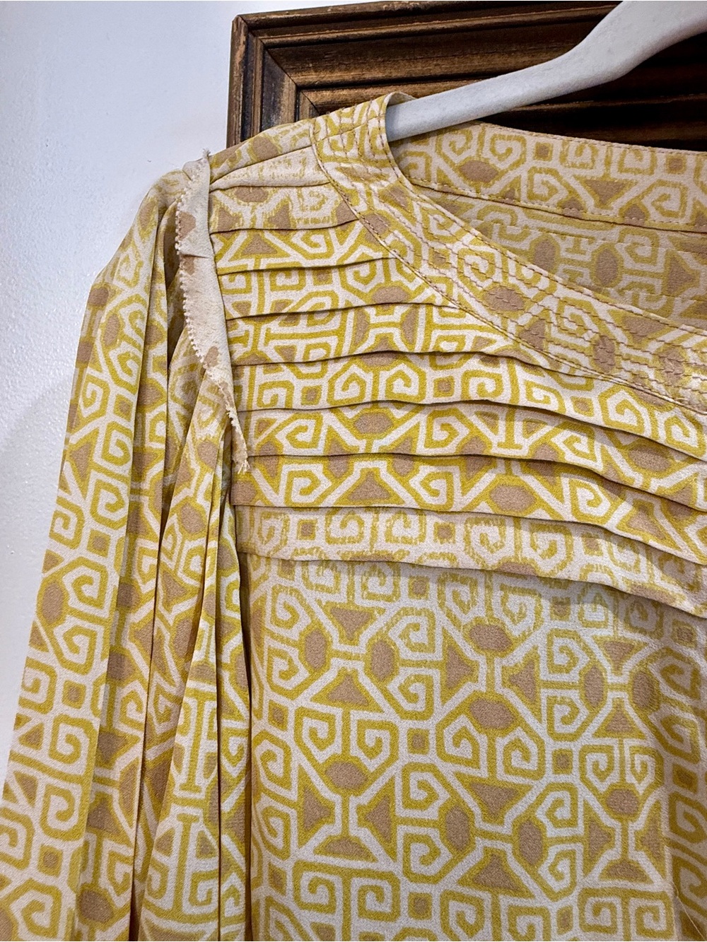 Tory Burch Yellow Geometric 100% Silk Blouse - Picture 6 of 7